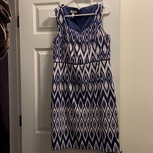 Women’s dress- knee length
